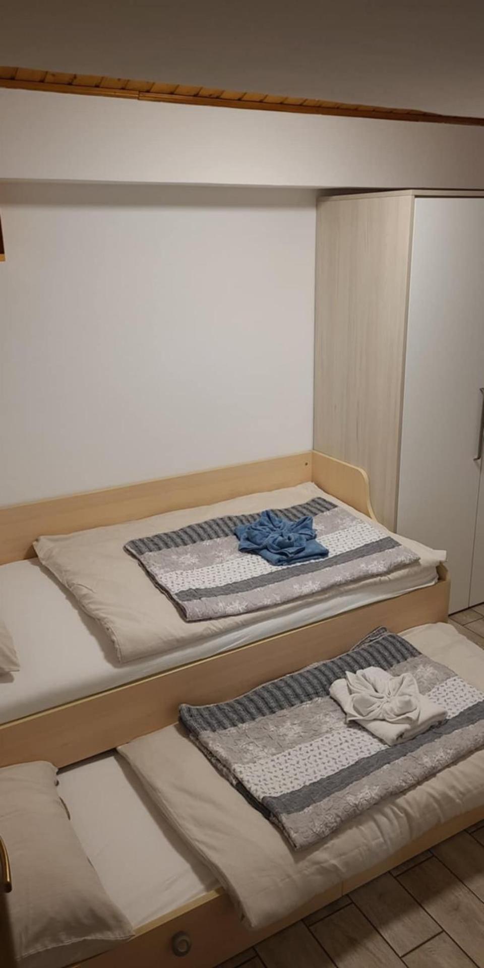 Apartmaji Soncek イゾラ エクステリア 写真